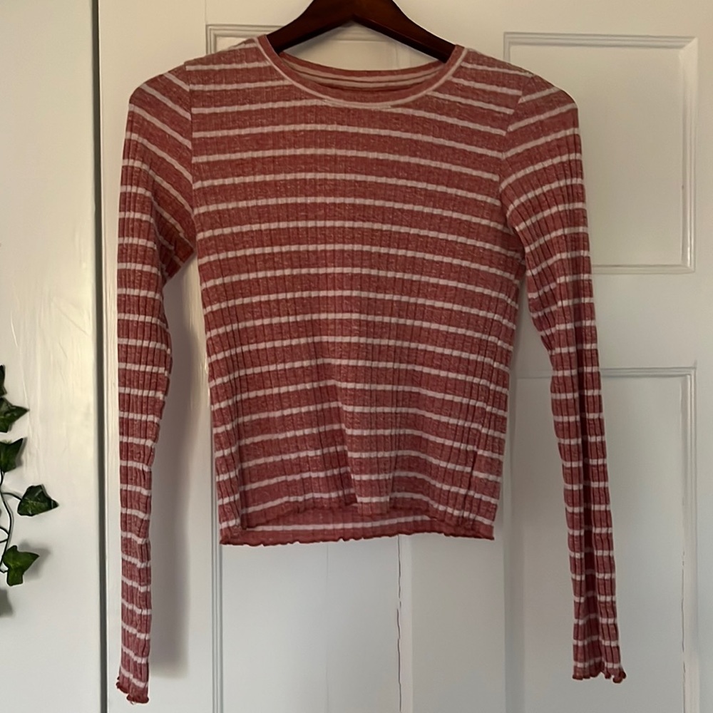 American eagle ruffle shirt!